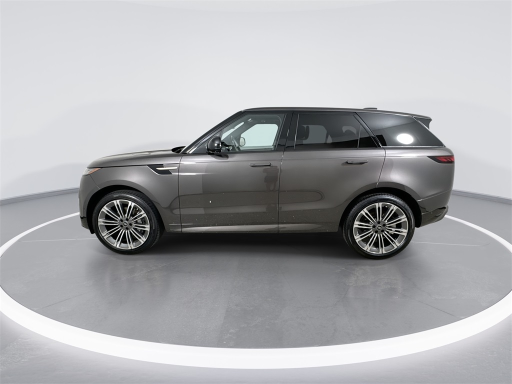 2025 Land Rover Range Rover Sport SE photo 4