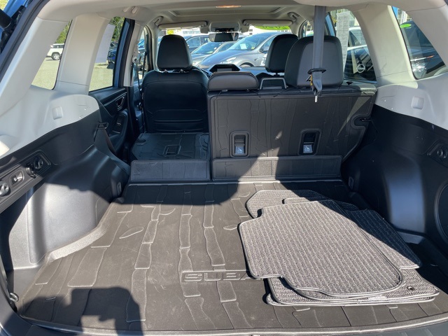 2020 Subaru Forester Touring photo 11