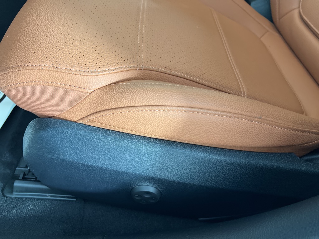 2025 Mercedes Benz C 300 4MATIC Sedan photo 2