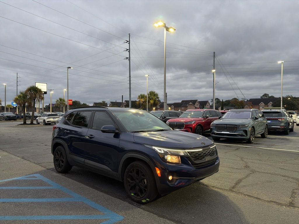 2021 Kia Seltos EX's photo