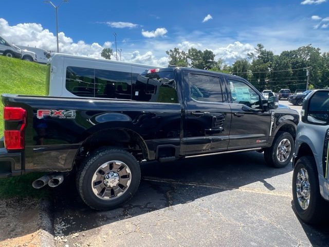 2025 Ford F-350 King Ranch photo 11