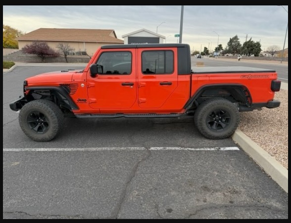 2020 Jeep Gladiator Sport S's photo