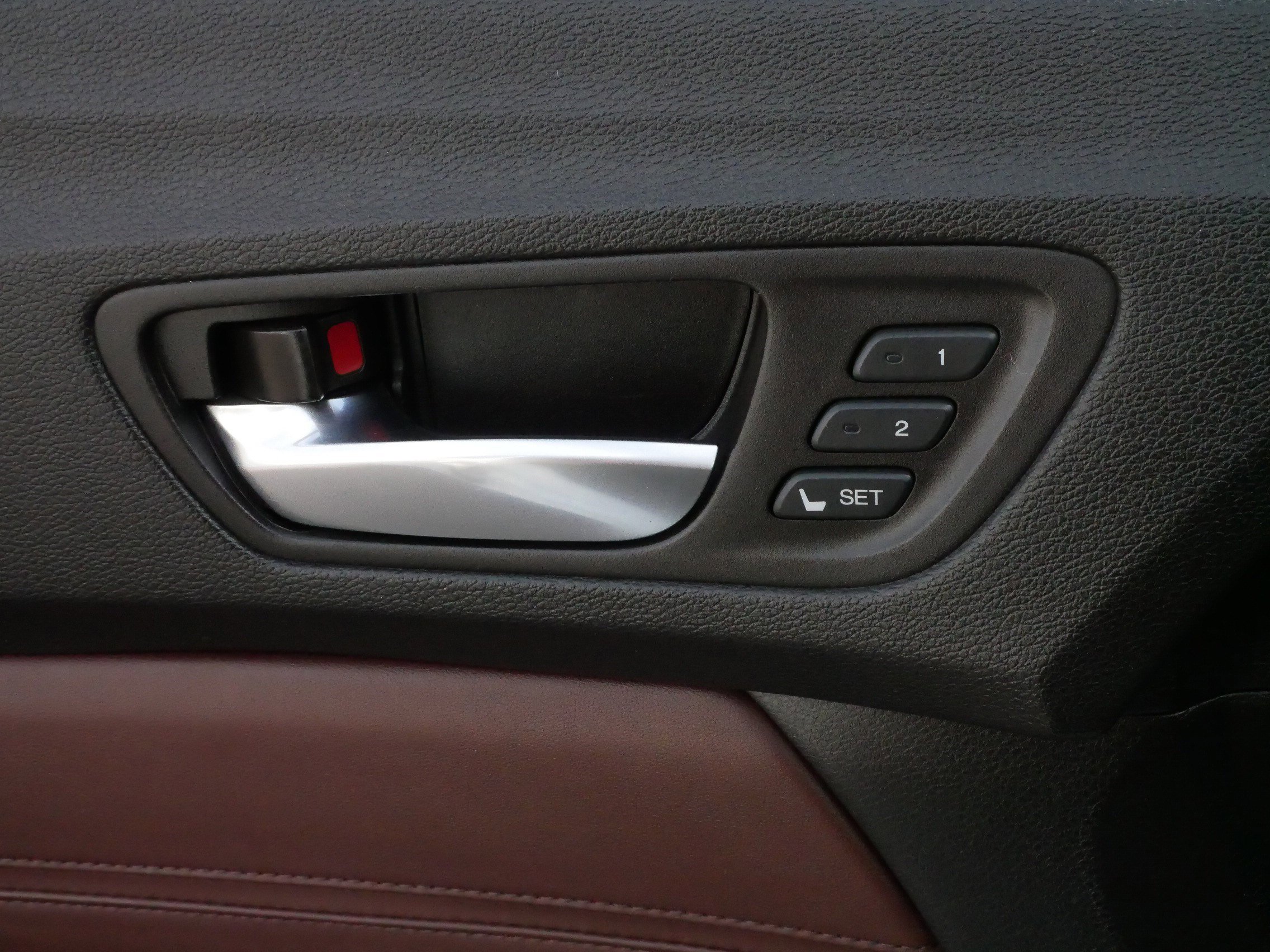 2015 Acura TLX SH-AWD Advance photo 25