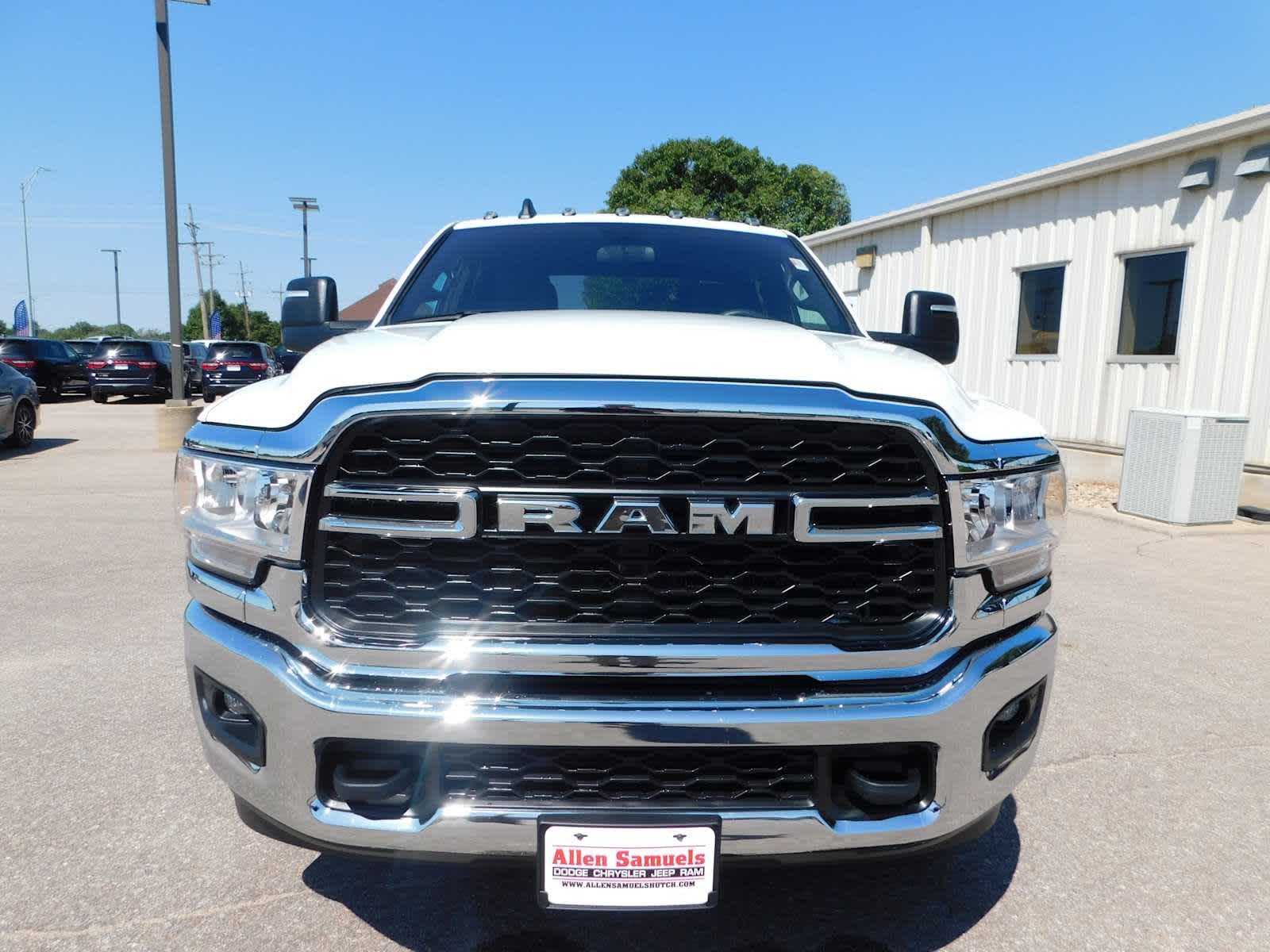 2024 Ram 3500 Tradesman photo 4