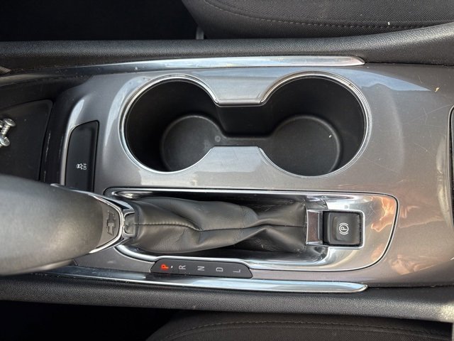2023 Chevrolet Malibu 1LT photo 3