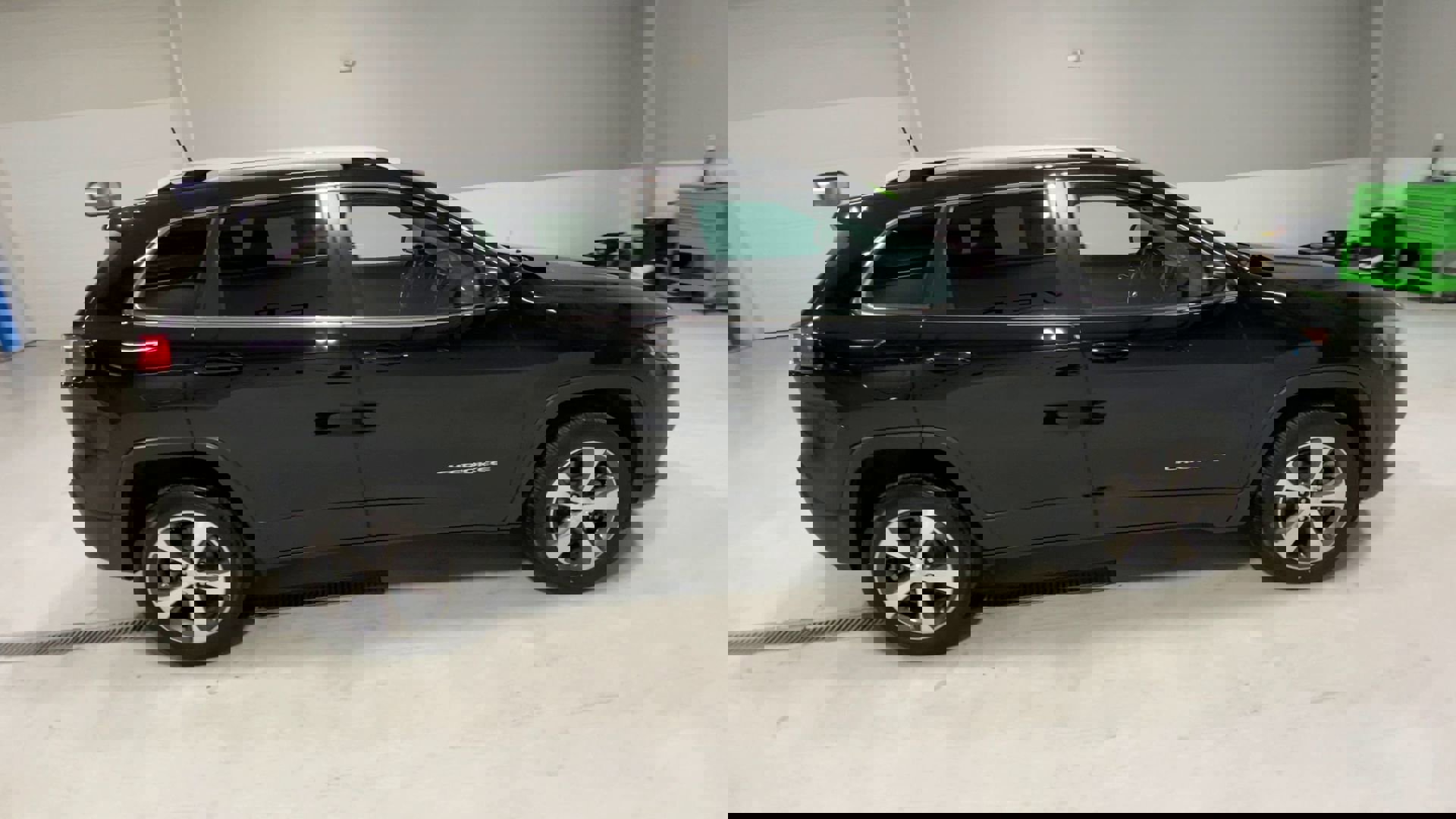 2019 Jeep Cherokee Limited photo 9