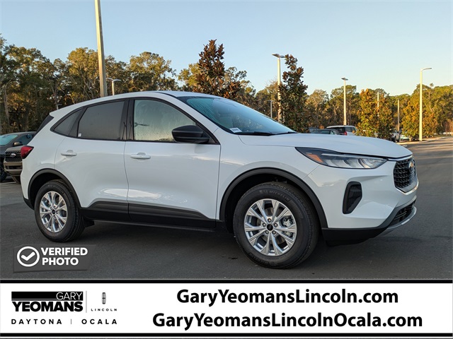 2026 Ford Escape SEL's photo