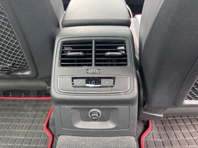 2018 Audi A4 2.0T Premium Plus photo 12
