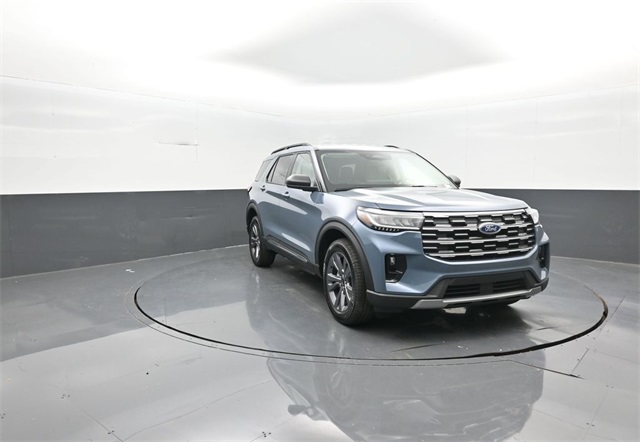 2025 Ford Explorer Active's photo