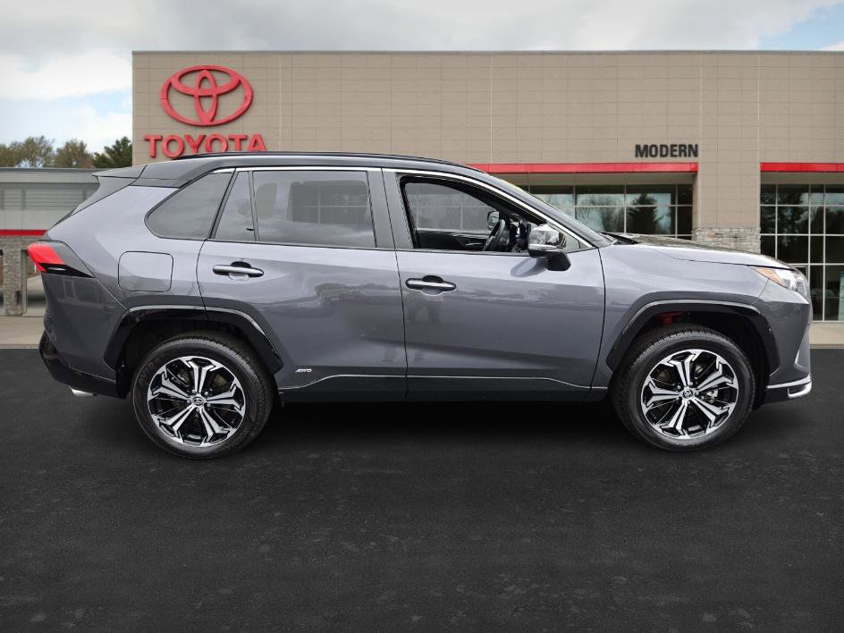 2025 Toyota RAV4 Prime XSE Premium photo 4