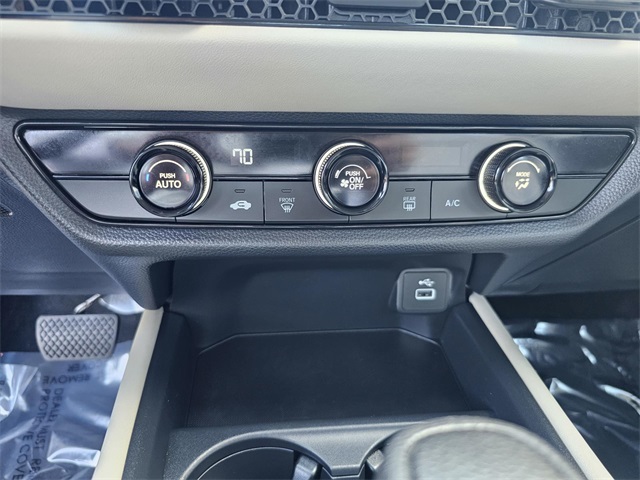 2025 Honda HR-V LX photo 31