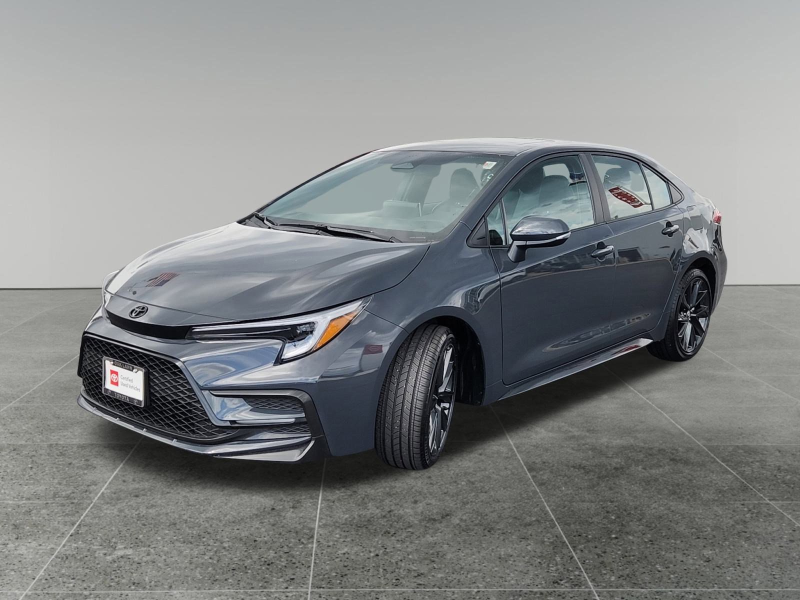 2025 Toyota Corolla XSE photo 3