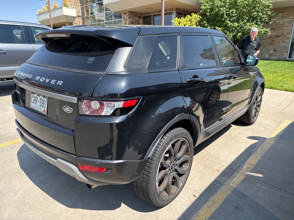 2015 Land Rover Range Rover Evoque Pure photo 3