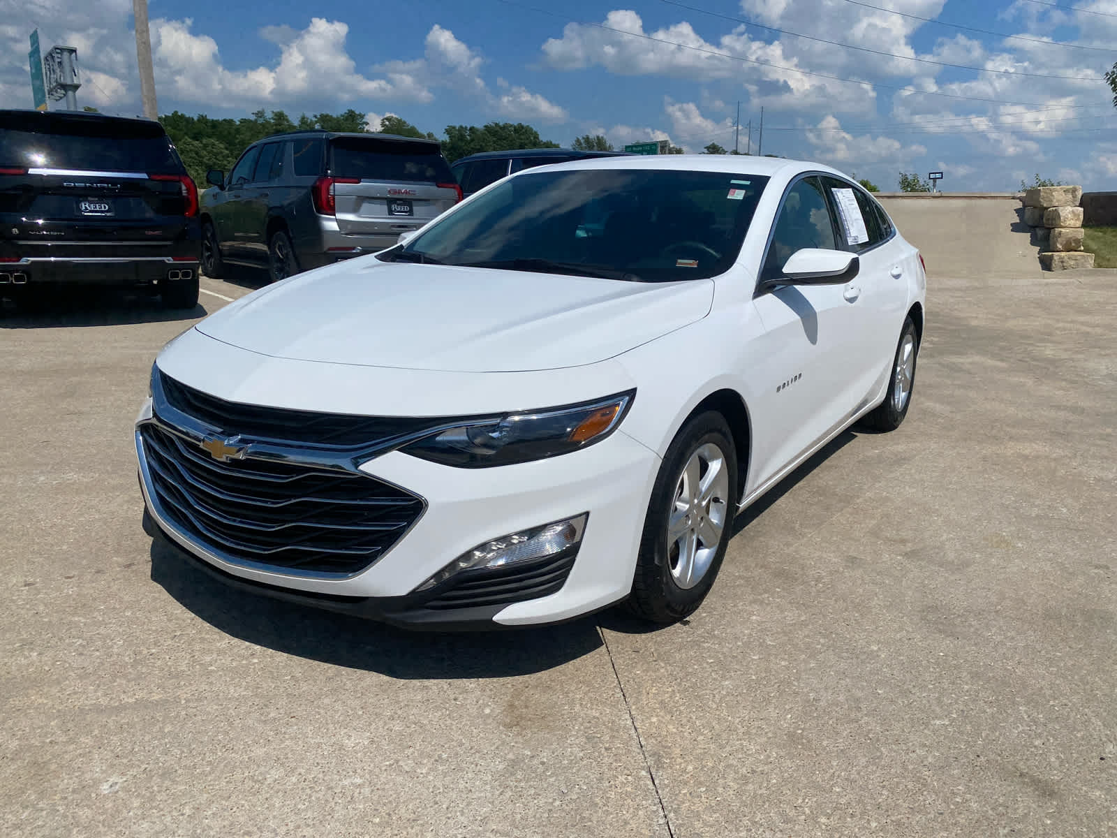 Used 2024 Chevrolet Malibu 1LT with VIN 1G1ZD5ST9RF119409 for sale in Kansas City