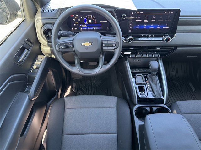 2025 Chevrolet Colorado LT photo 13