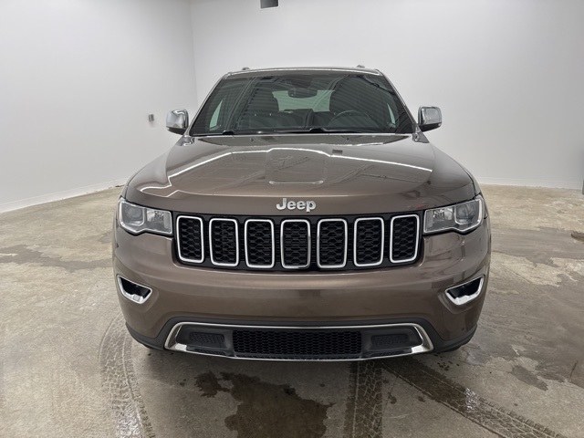 Used 2017 Jeep Grand Cherokee Limited with VIN 1C4RJFBG4HC922735 for sale in Middleburg Heights, OH