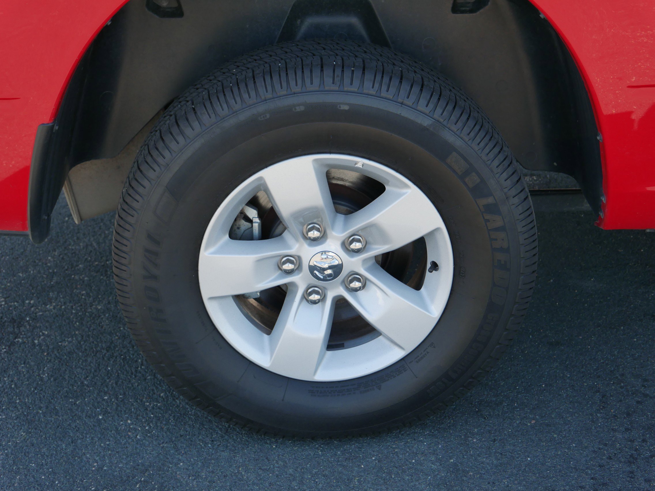 2023 Ram 1500 Classic SLT photo 9