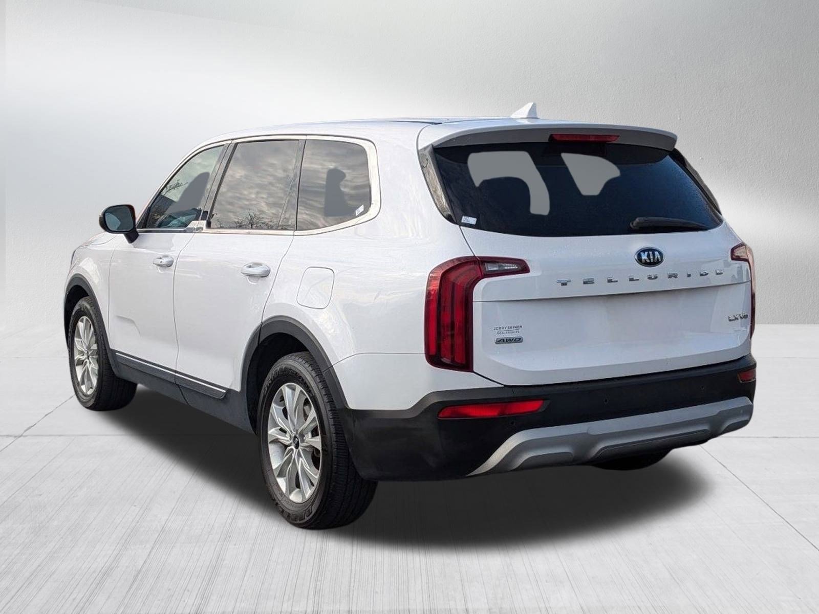2021 Kia Telluride LX photo 3