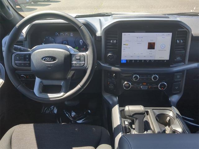 2025 Ford F-150 XLT photo 19