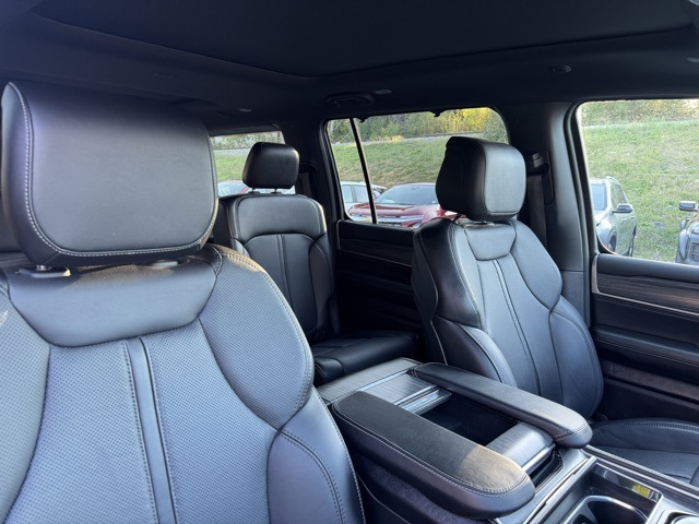 2024 Jeep Wagoneer Series II photo 15