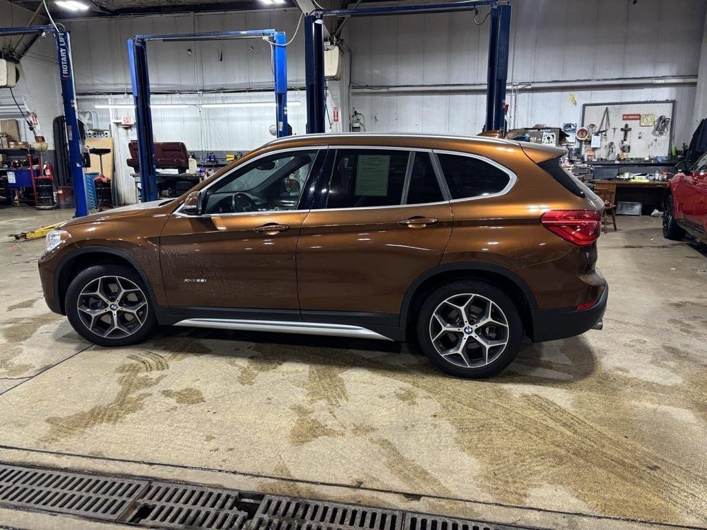 2017 BMW X1 - Image 2
