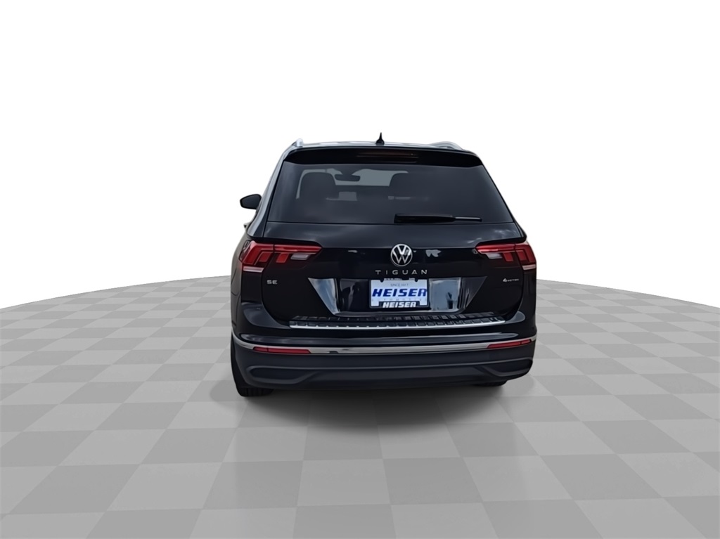 2022 Volkswagen Tiguan SE photo 4