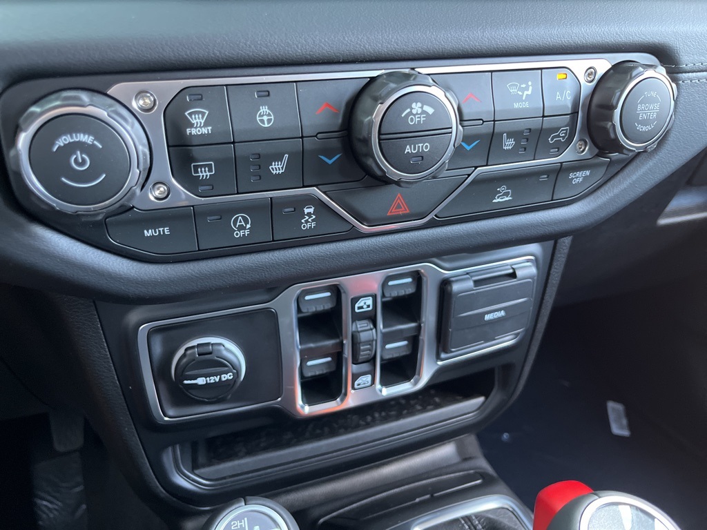 2025 Jeep Gladiator Sport photo 39