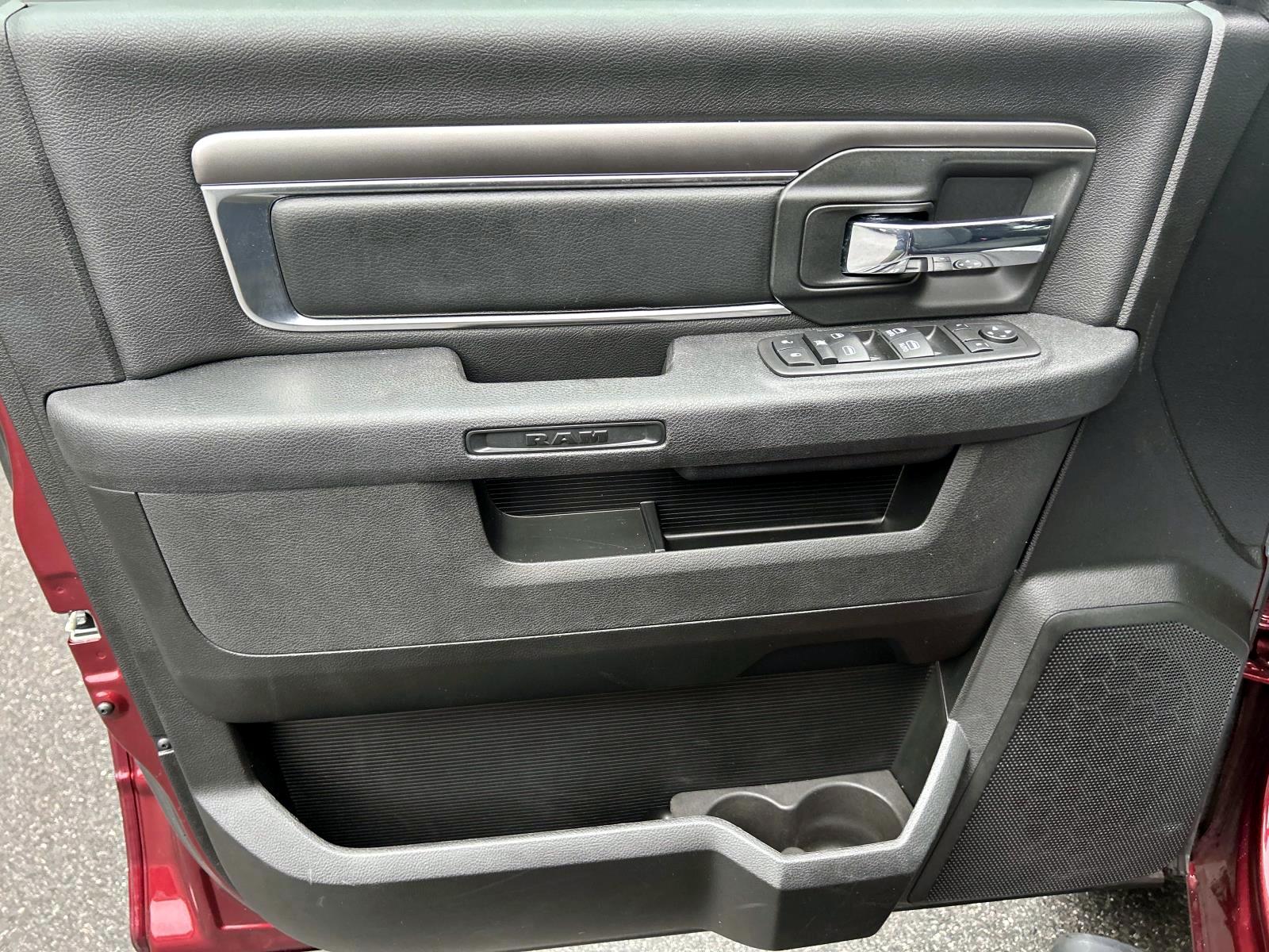 2021 Ram 1500 Classic Warlock photo 12