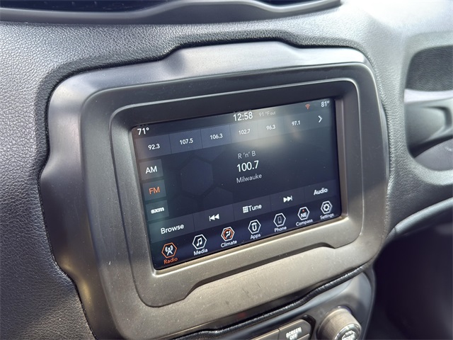 2021 Jeep Renegade Latitude photo 17