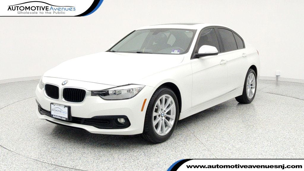 2017 BMW 3 Series 320i's photo