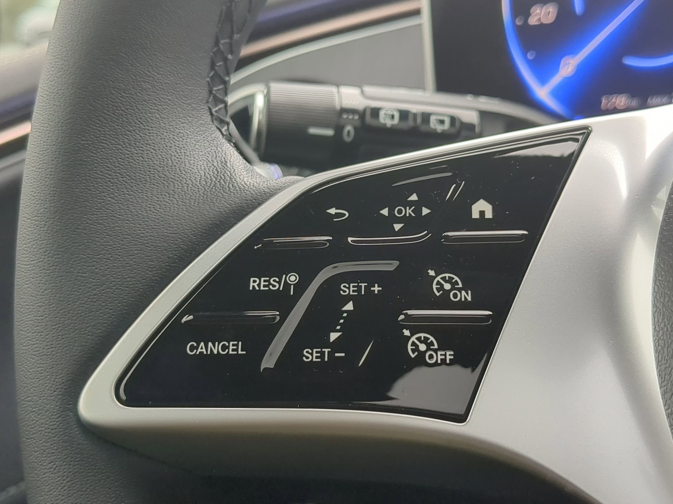 2026 Mercedes Benz EQE SUV 4MATIC photo 15