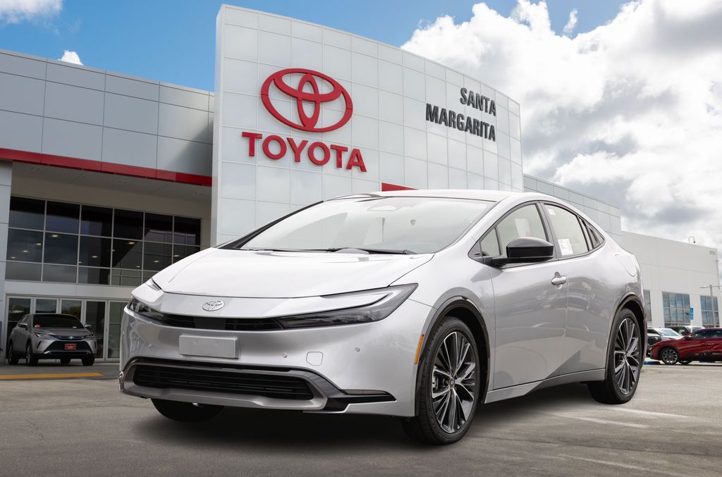 2026 Toyota Prius XLE's photo