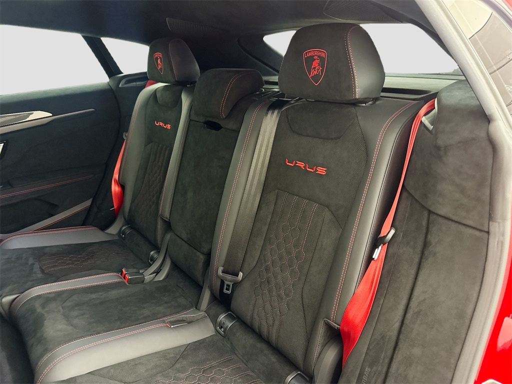 2023 Lamborghini Urus Performante photo 26