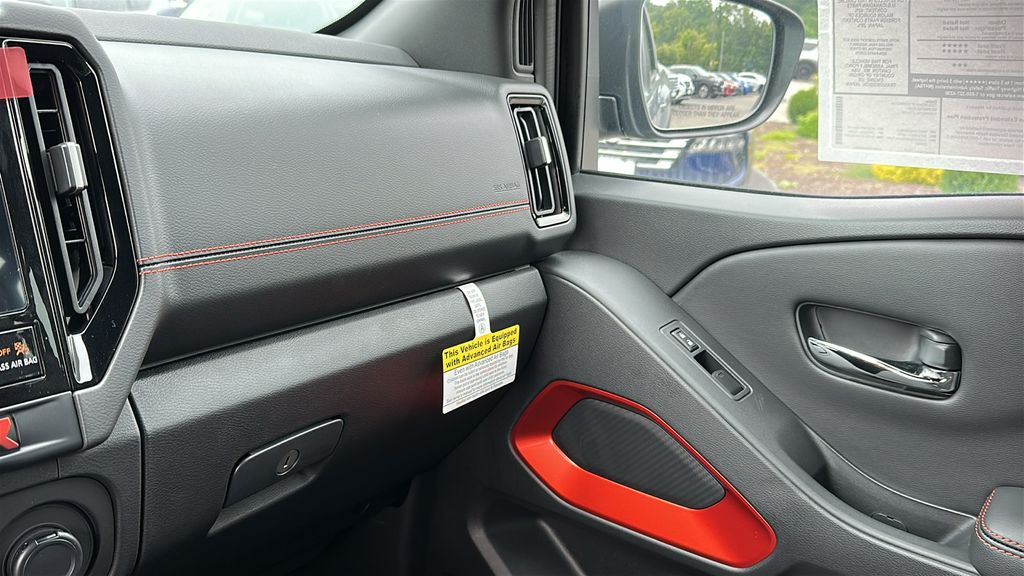 2025 Nissan Frontier PRO-4X photo 21