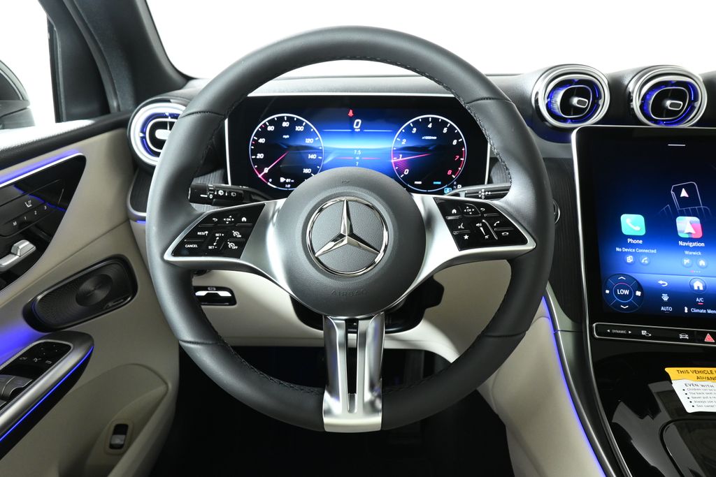 2025 Mercedes Benz GLC 300 4MATIC photo 11