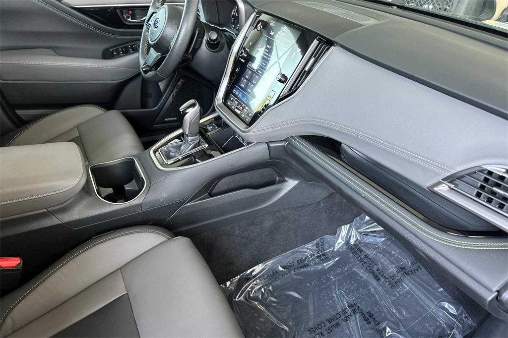 2025 Subaru Outback Onyx Edition photo 17