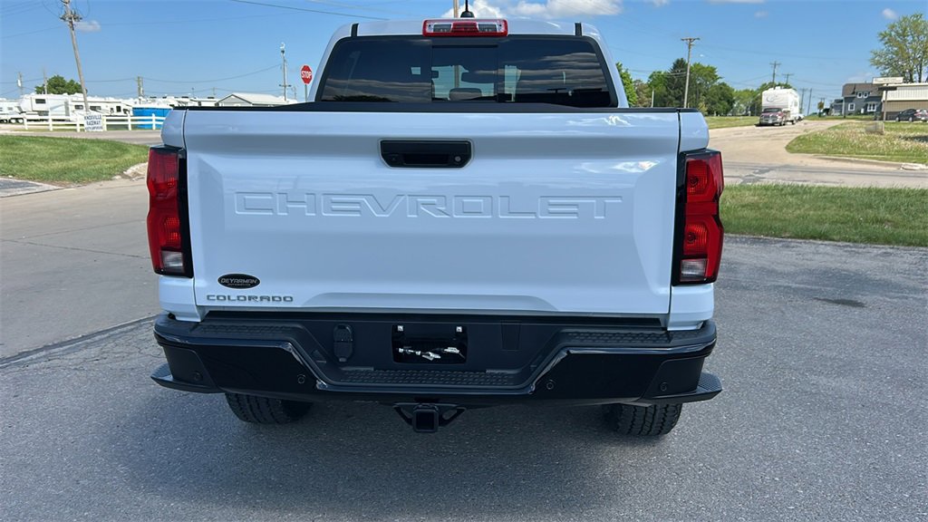2025 Chevrolet Colorado Z71 photo 4