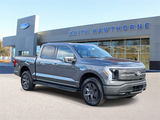 2025 Ford F-150 Lightning Lariat's photo