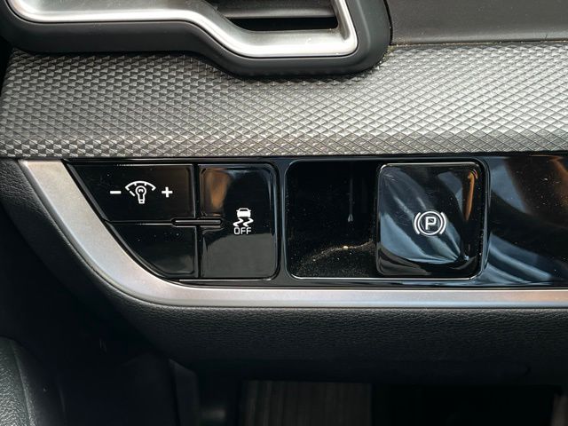 2024 Kia Sportage LX photo 13