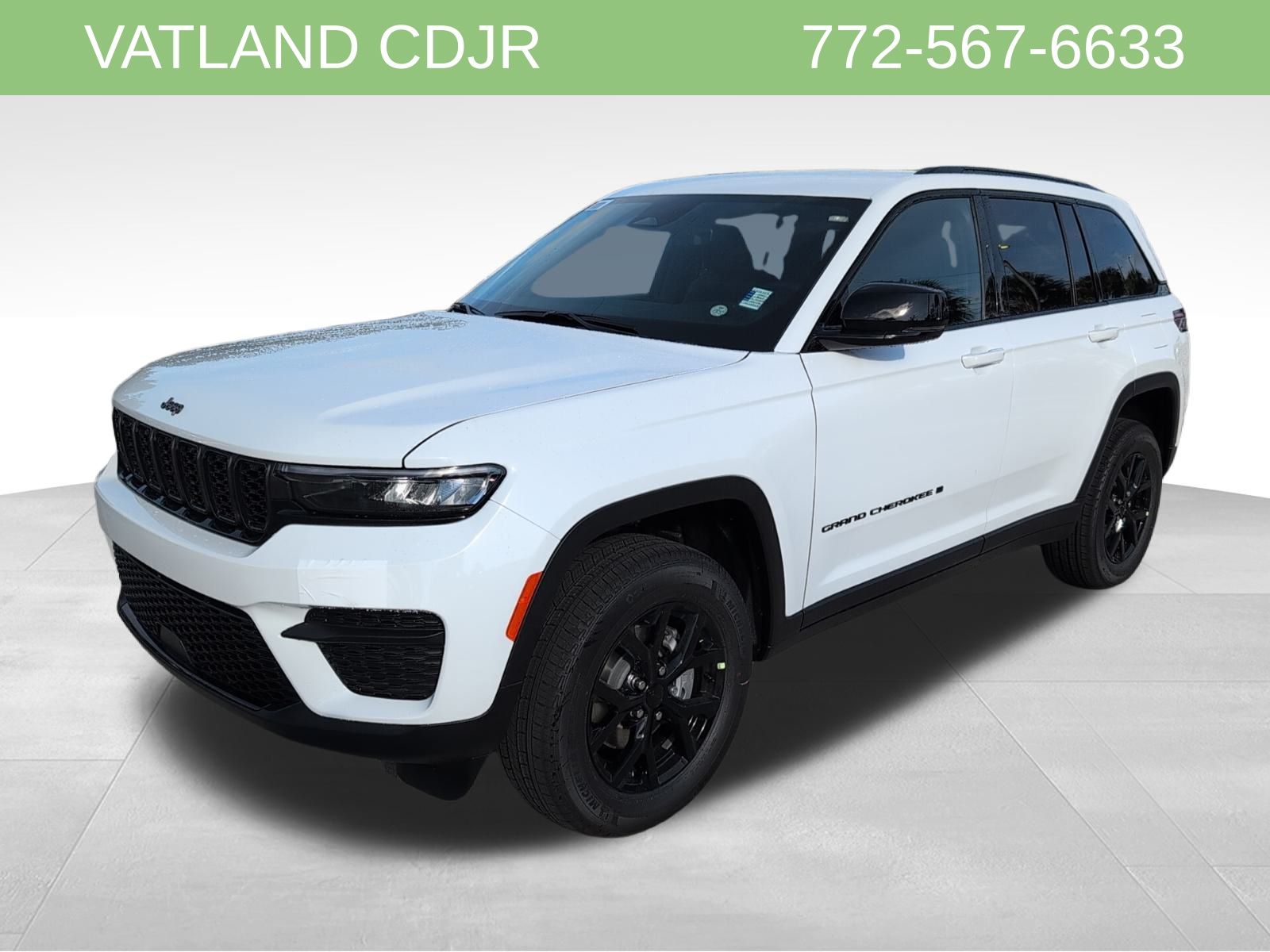 2025 Jeep Grand Cherokee Laredo Altitude photo 3