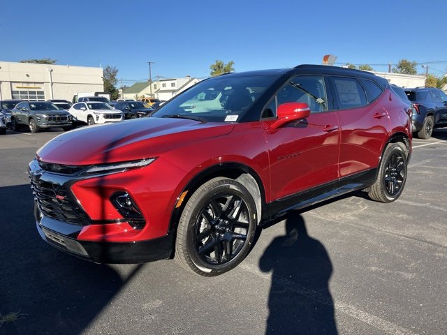 2025 Chevrolet Blazer RS photo 3