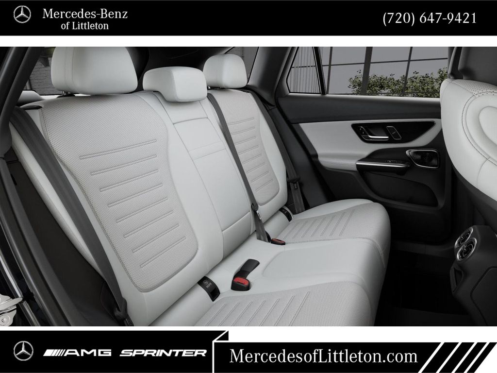 2026 Mercedes Benz GLC 300 4MATIC photo 3