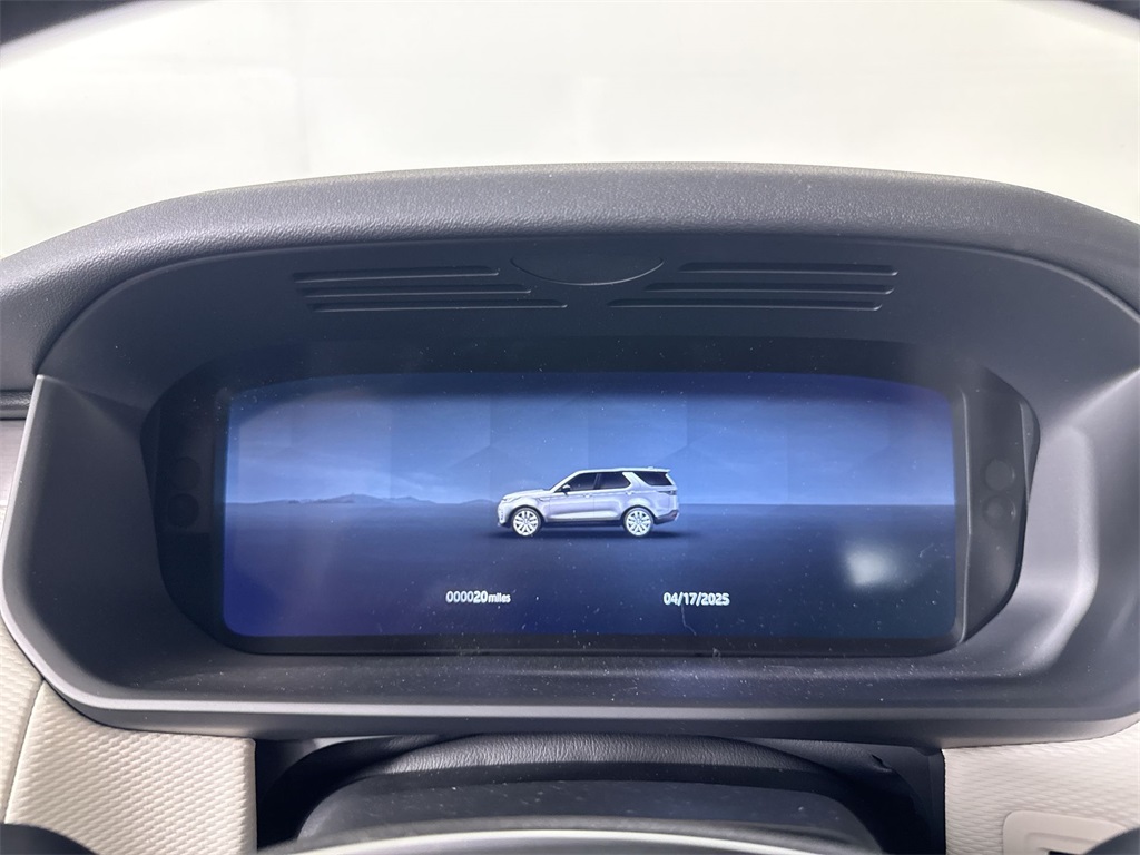 2025 Land Rover Discovery SE photo 15