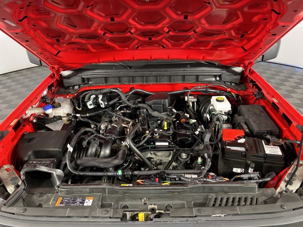 2023 Ford Bronco Base photo 18