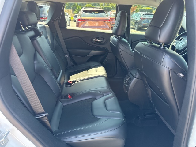 2021 Jeep Cherokee Latitude photo 13
