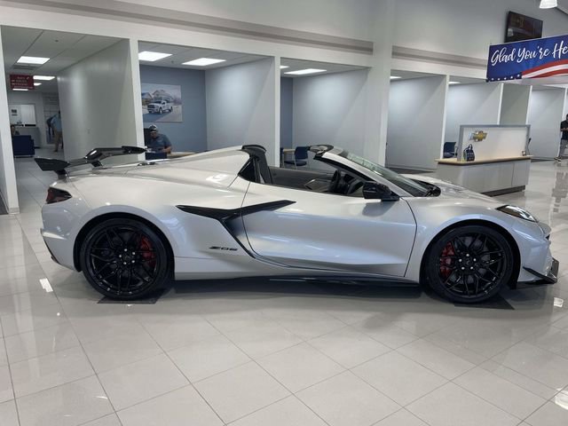 2026 Chevrolet Corvette Z06 3LZ photo 2