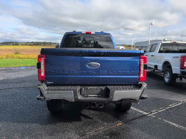 2026 Ford F-250 Lariat photo 4