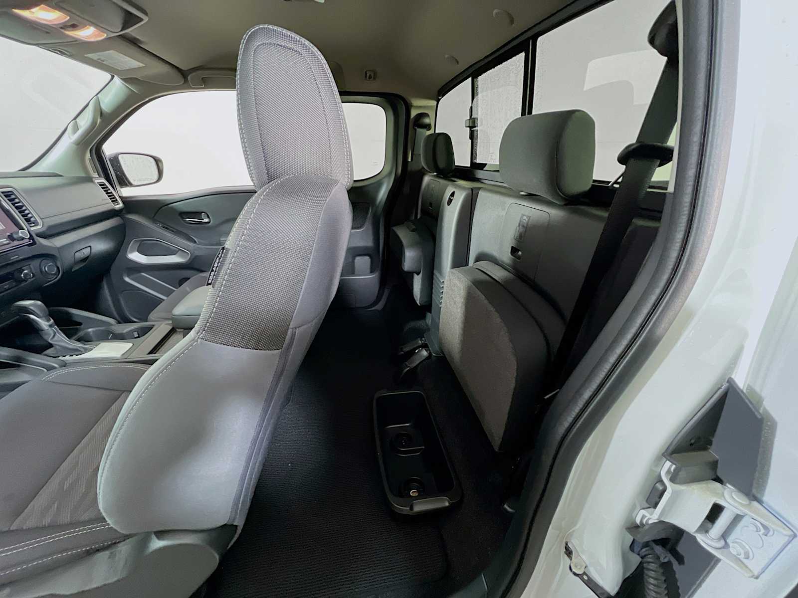 2024 Nissan Frontier SV photo 19