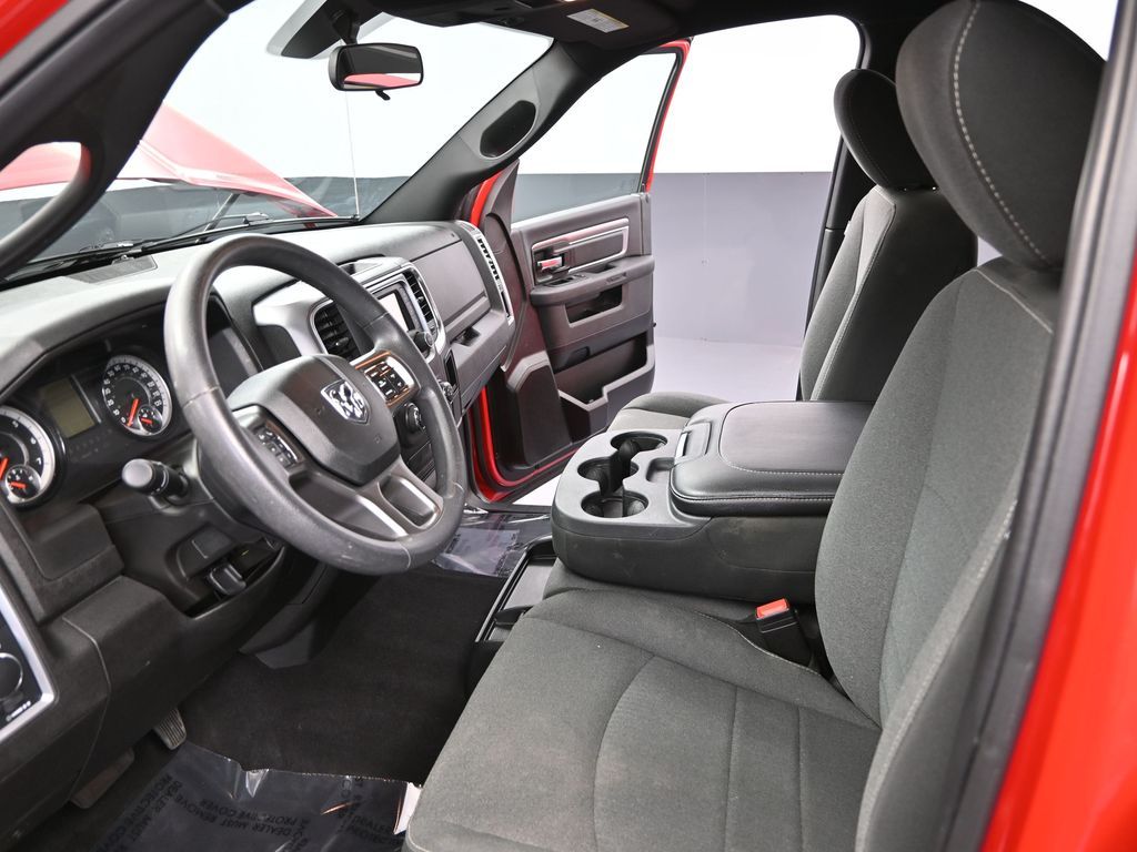 2024 Ram 1500 Classic Warlock photo 14