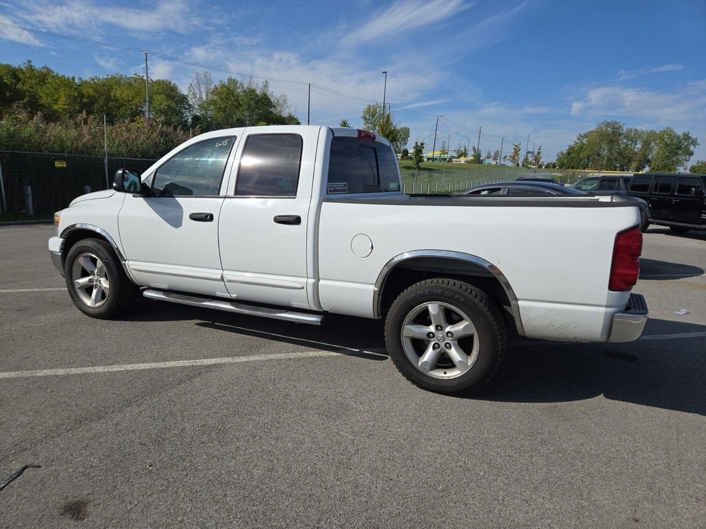 2007 Dodge Ram SLT photo 3